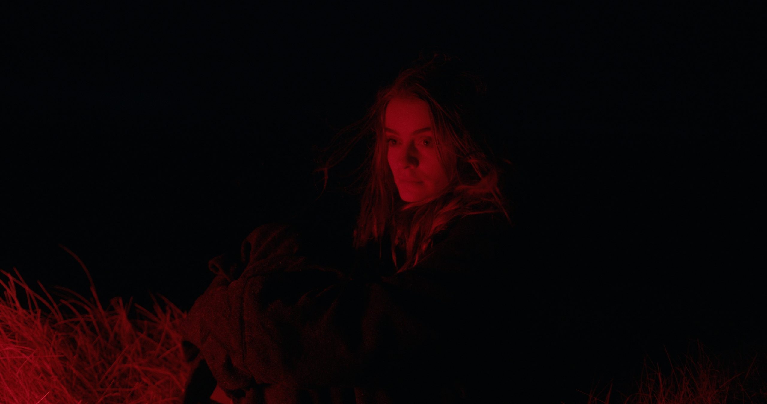 Eydís Evensen announces new EP Frost